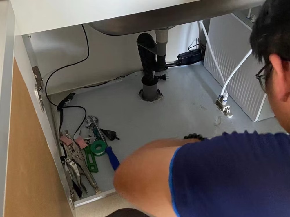 全家潔追求外觀與水的品質．強烈推薦RO淨水雙機案例施工或設備安裝現場照片