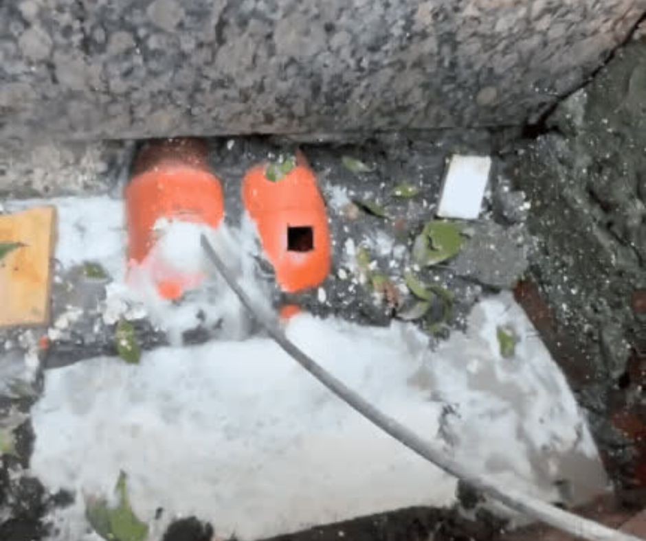 全家潔🏢大樓排水管不通？通管多次仍反覆堵塞？這次終於順了！案例施工或設備安裝現場照片